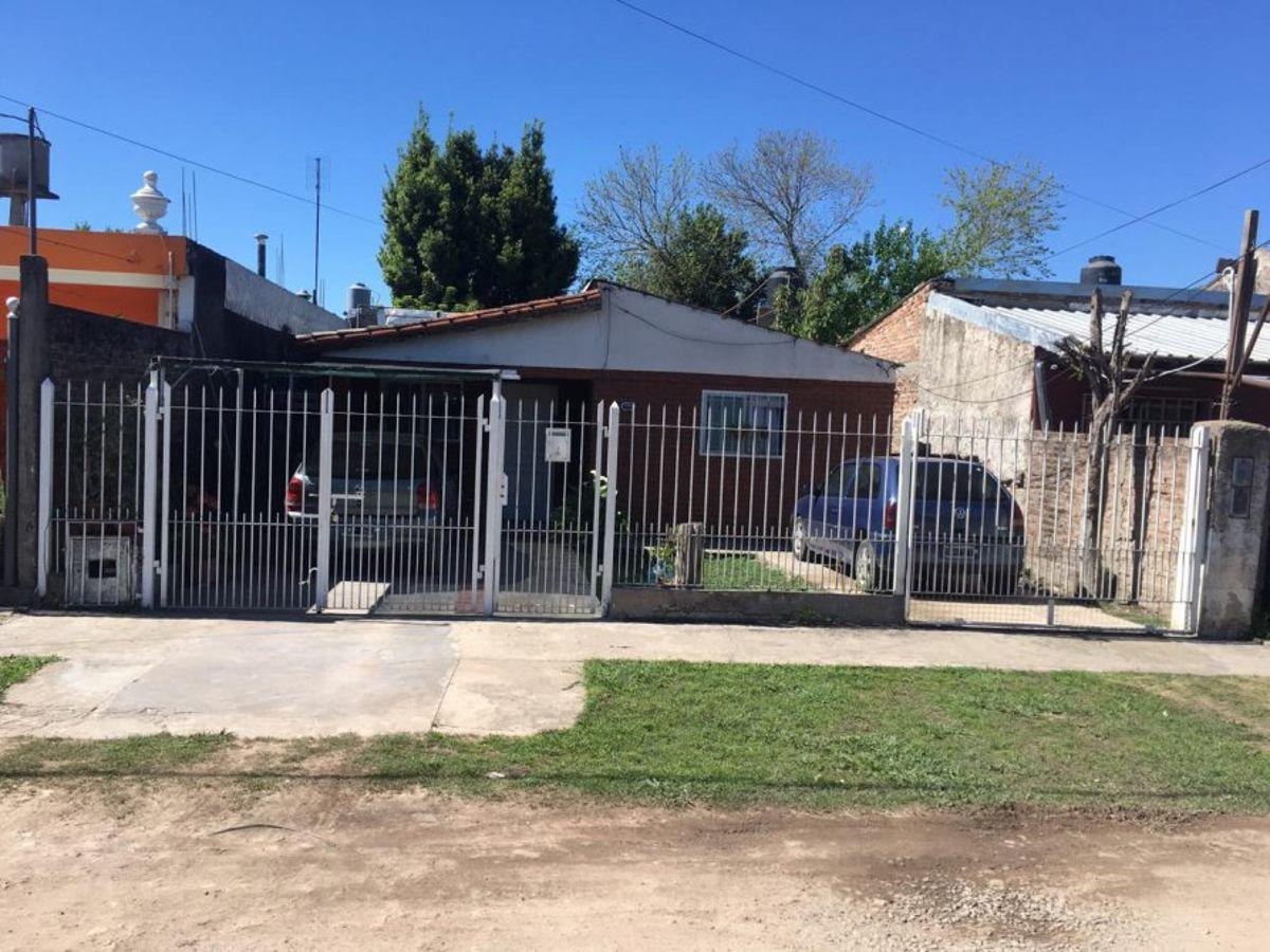 Foto de Casa en venta en Longchamps, imagen 1
