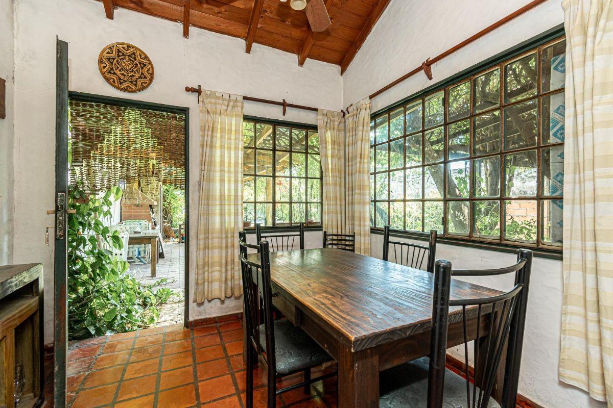 Foto de Venta Casa 5 ambientes jardín y pileta en Hurlingham, imagen 4