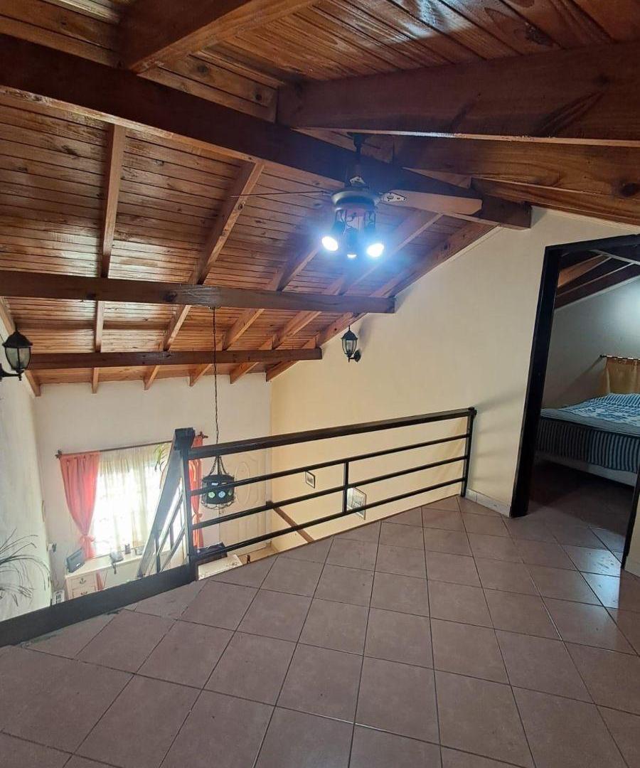 Foto de VENTA CASA 4 AMBIENTES CON GRA JARDIN BARRIO JUAN XXIII LUJAN, imagen 1