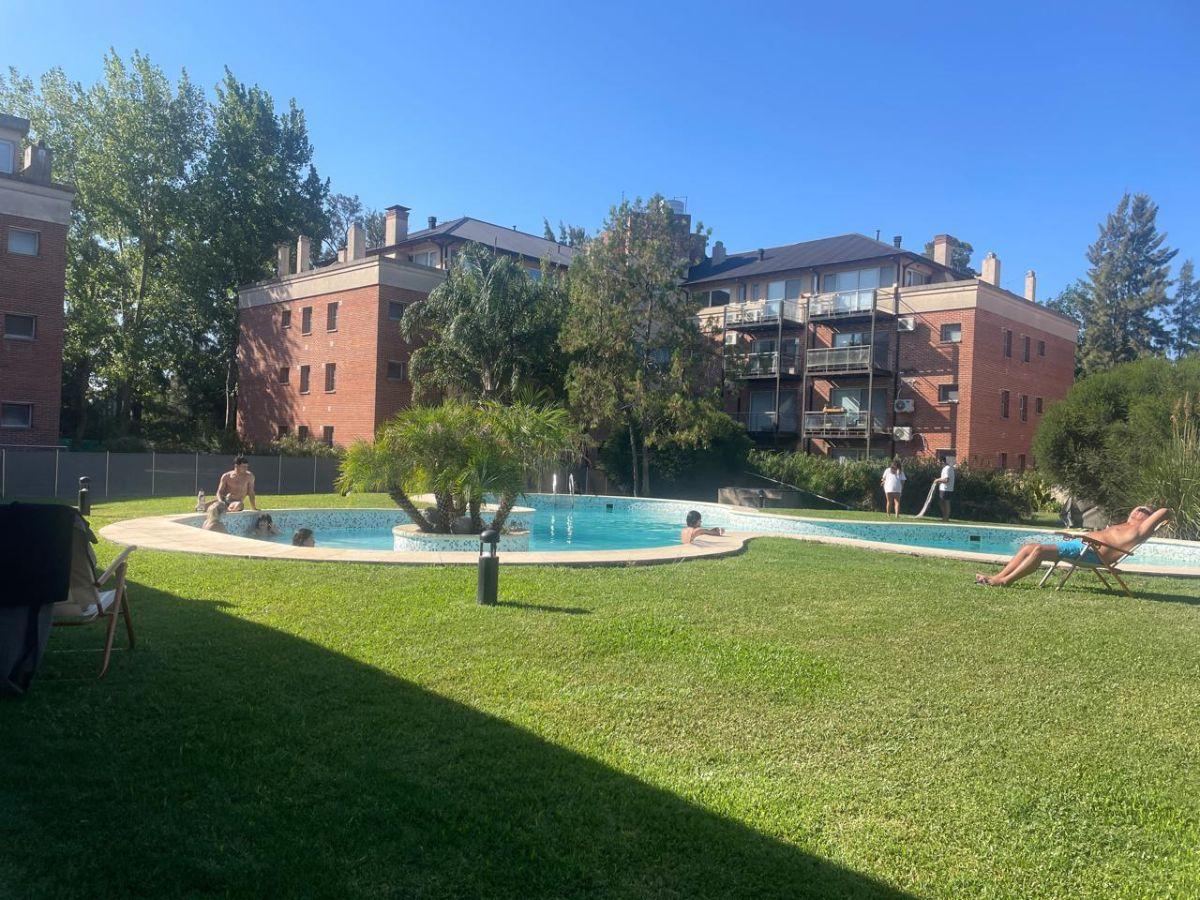 Foto de Departamento de 60 m² con 1 dormitorio en venta y alquiler en Complejo, imagen 4