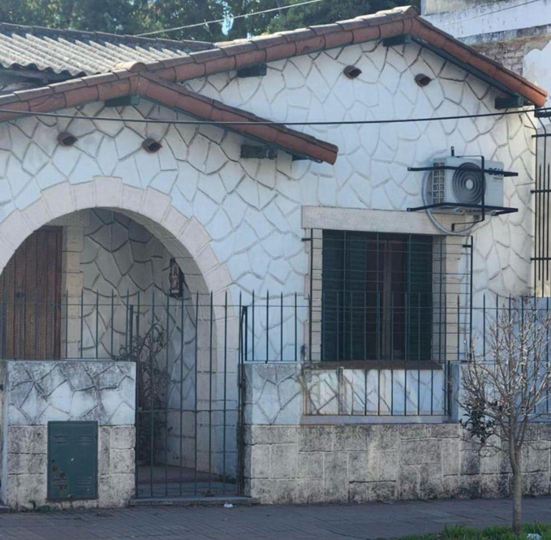 Casa de 3 ambientes con posesión inmediata y financiación