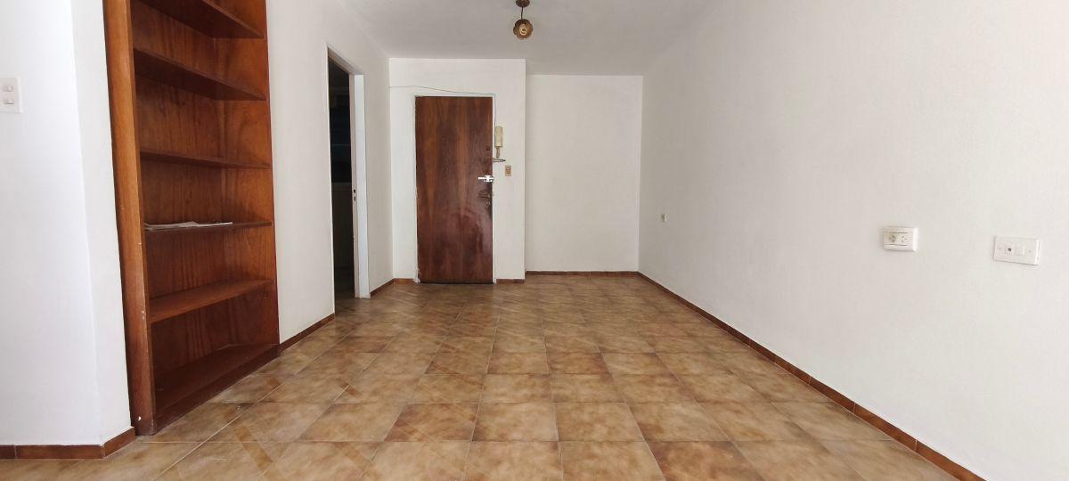 Foto de Venta - Departamento 3 Dormitorios con cochera - 9 de julio y Cañada, imagen 5