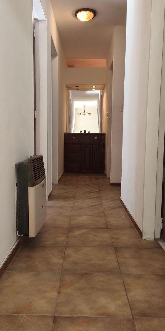 Foto de Venta - Departamento 3 Dormitorios con cochera - 9 de julio y Cañada, imagen 3