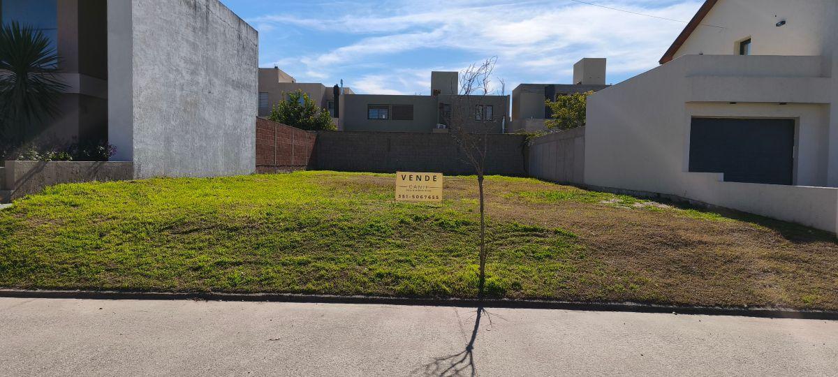 Foto de Lote en Venta de 360 m2 - Barrio con seguridad Comarca de Allende, imagen 1