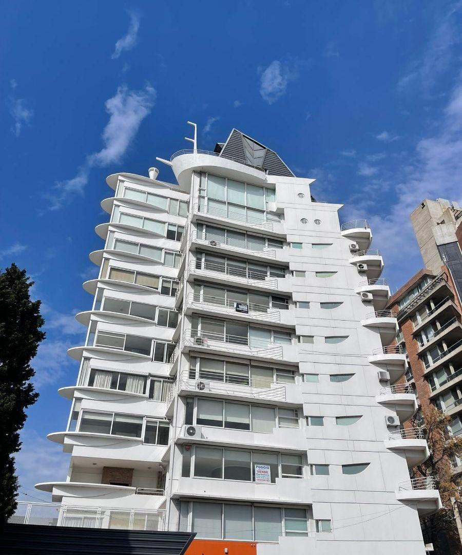 Foto de PISO EXCLUSIVO dos dormitorios con vista al río y al parque, imagen 1