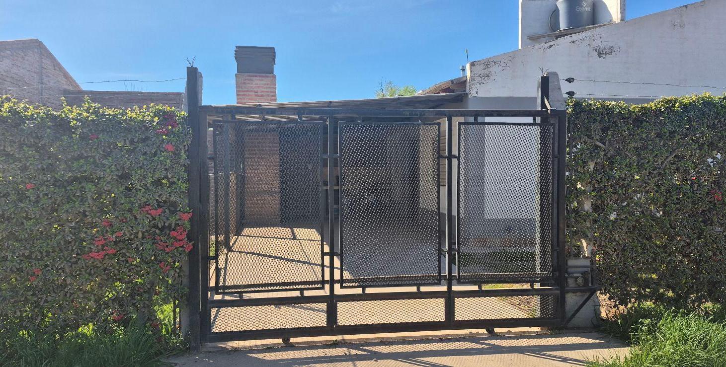 Foto de Casa en Venta , Barrio Círculo Policial , General Roca, imagen 5