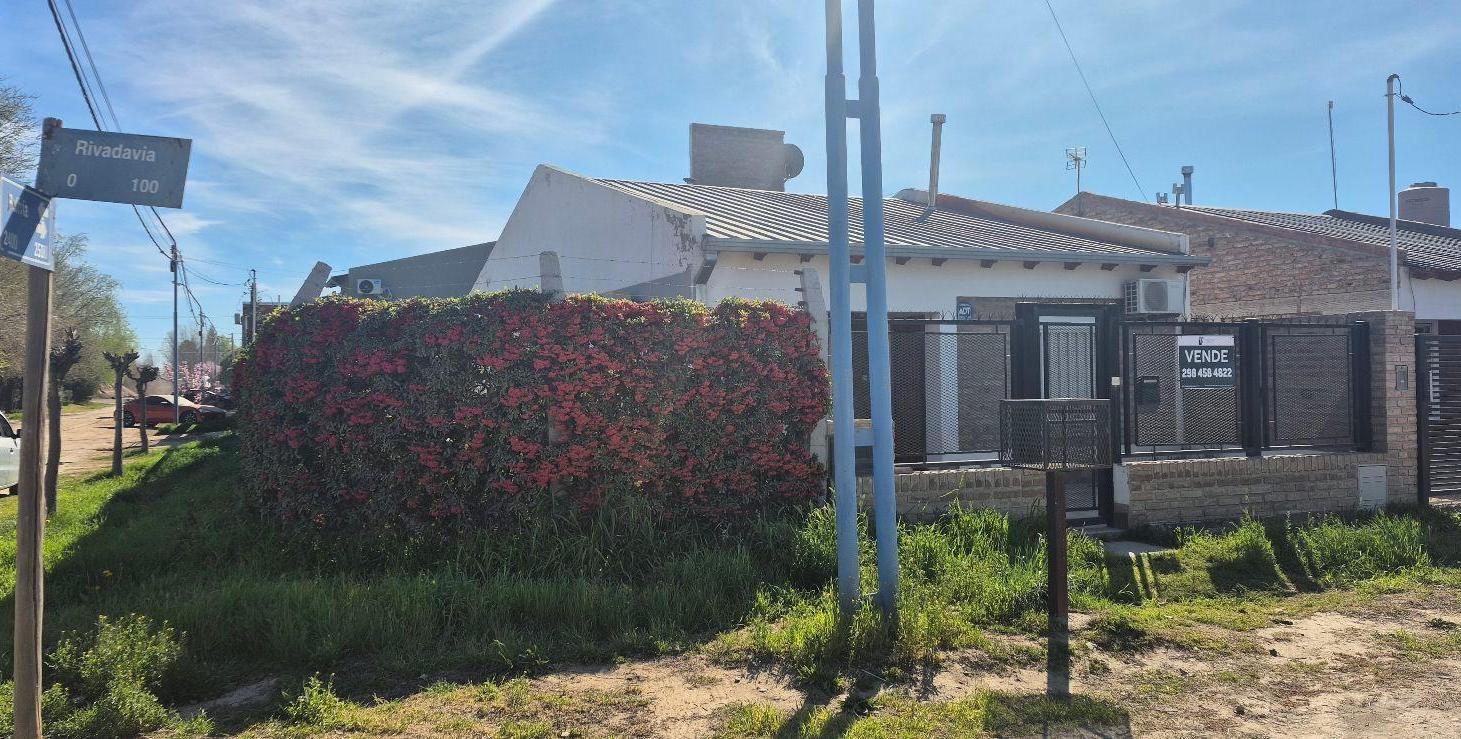 Foto de Casa en Venta , Barrio Círculo Policial , General Roca, imagen 2