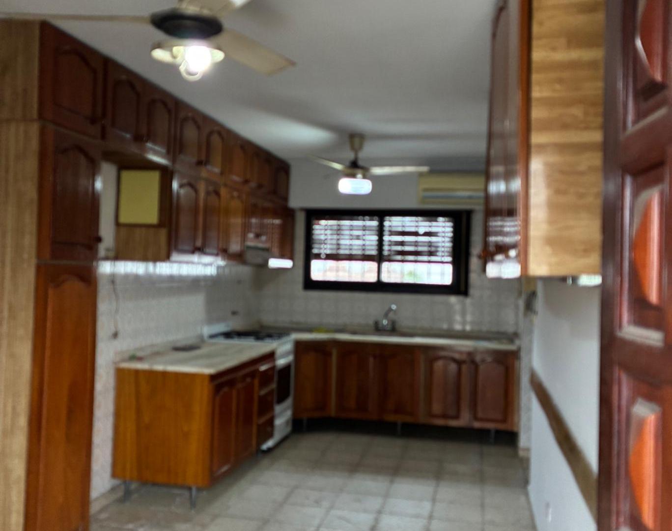 Foto de Casa amplia en Barrio Parque Corema, imagen 4