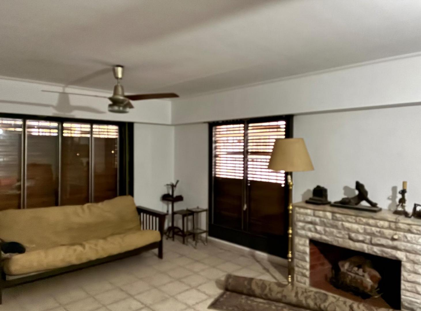 Foto de Casa amplia en Barrio Parque Corema, imagen 2