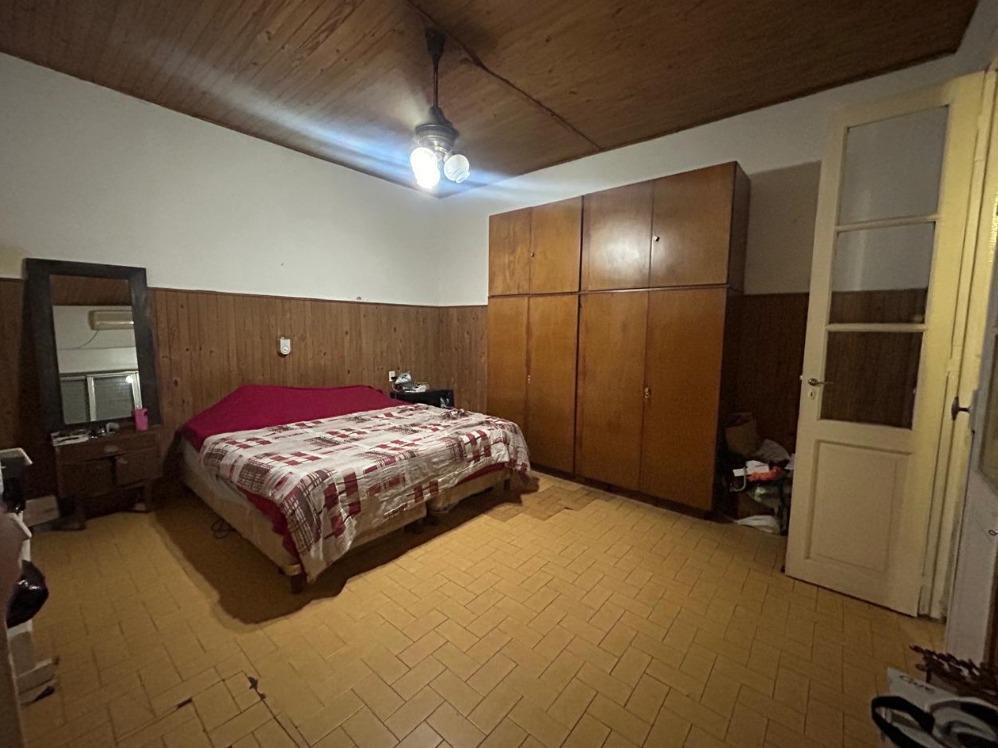 Foto de Casa 3 dormitorios con local al frente en Eva Perón al 5500, imagen 5