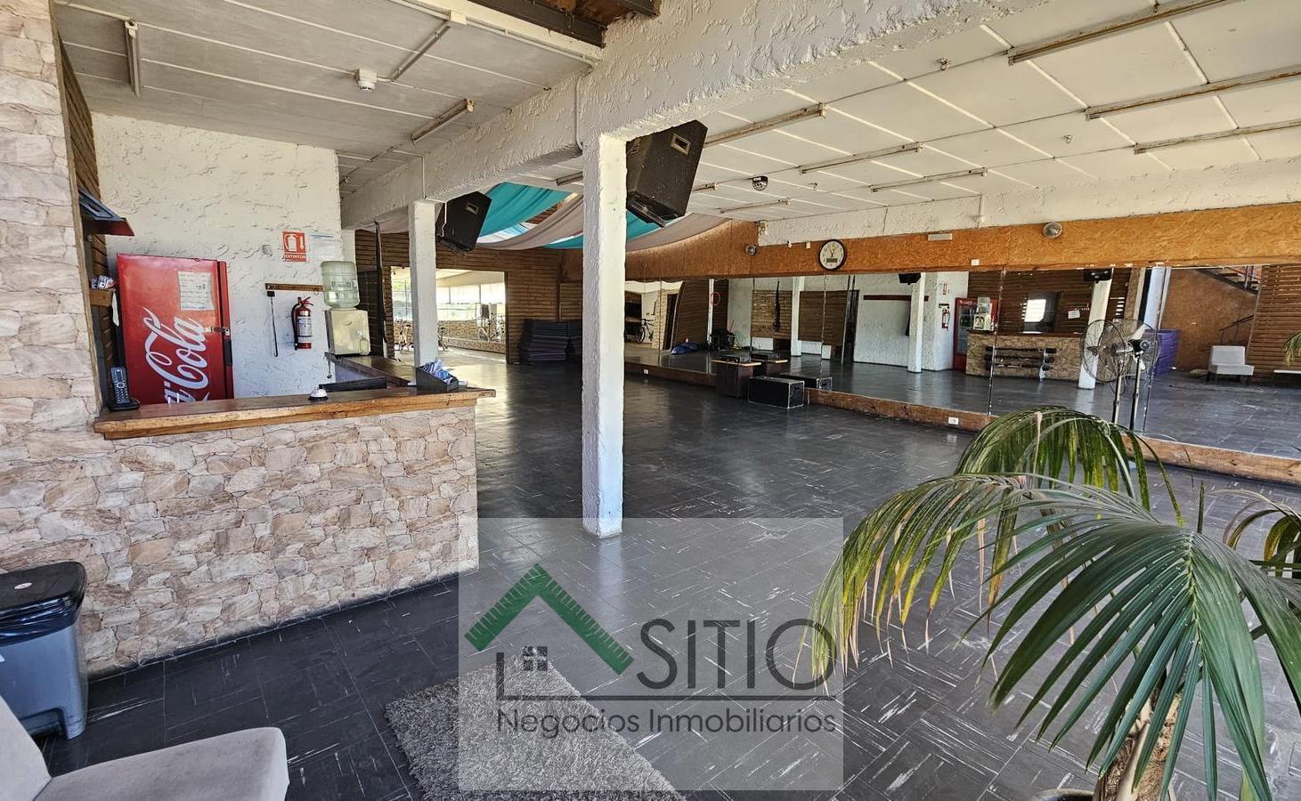 Foto de Alquilo local comercial sobre Giannattasio en lomas de Solymar, imagen 2
