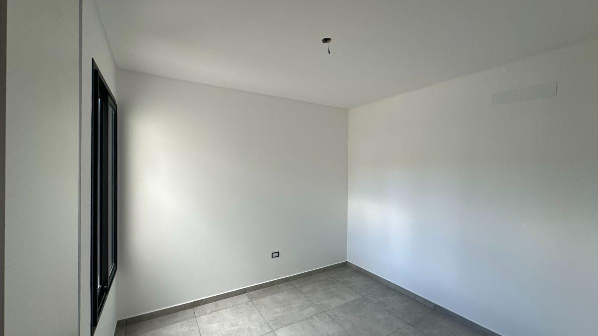 Foto de DUPLEX PLANTA BAJA A ESTRENAR 2 DORMITORIOS- TODOS LOS SERVICIOS, imagen 5