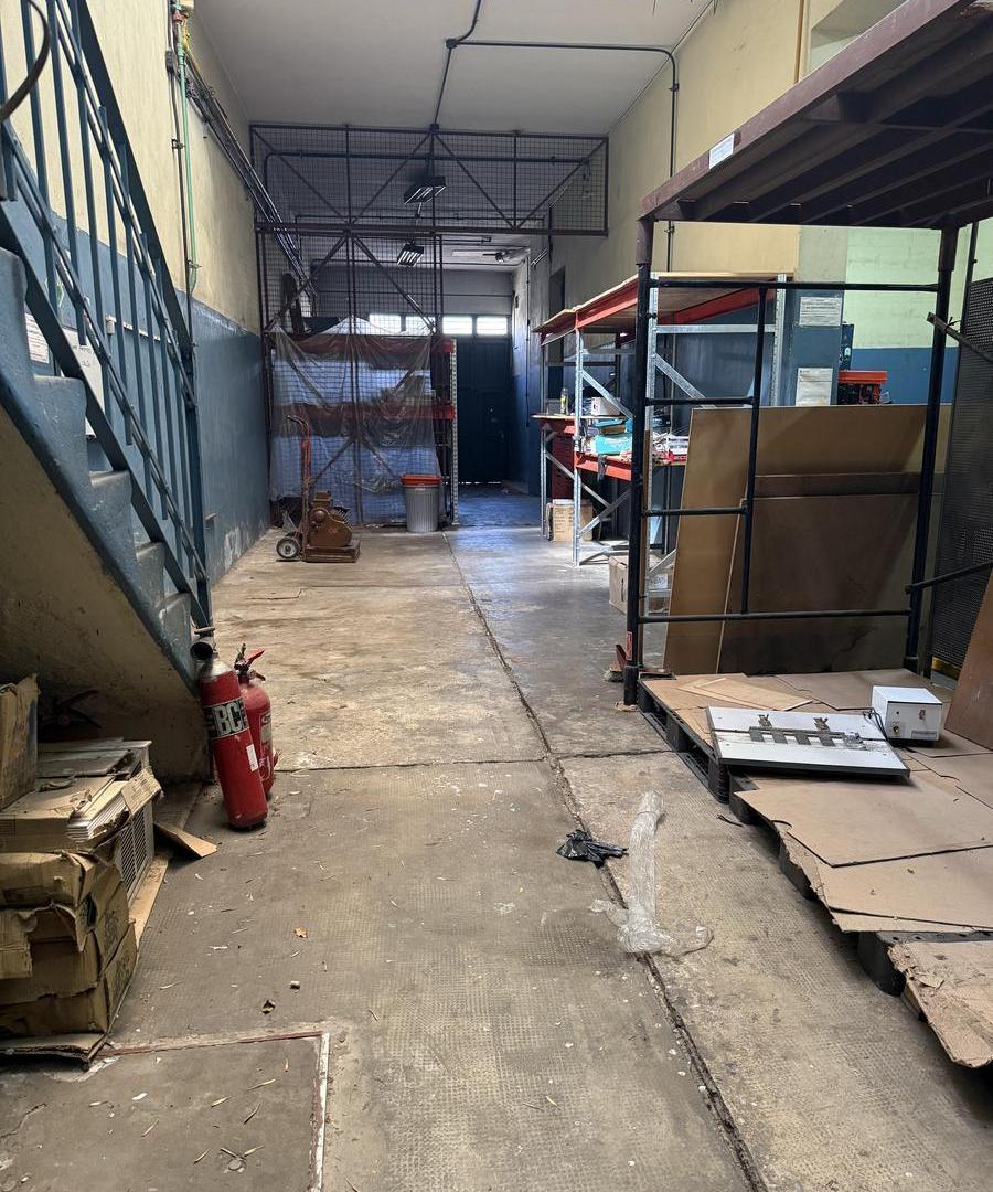 Foto de ALQUILER DEPOSITO CON OFICINAS PATERNAL, imagen 1