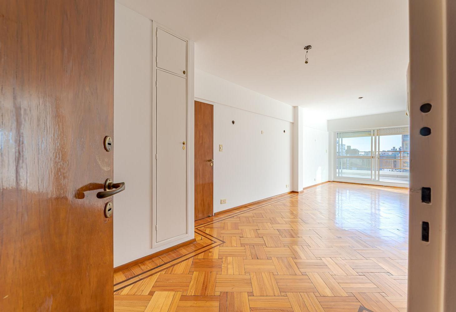 Foto de Venta departamento de 2 dormitorios con cochera Centro Rosario, imagen 1