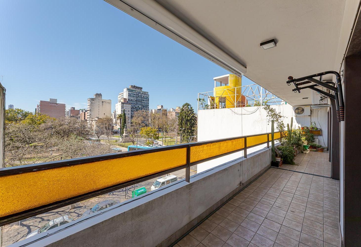 Foto de Venta departamento 4 dormitorios con cochera Centro Rosario, imagen 4