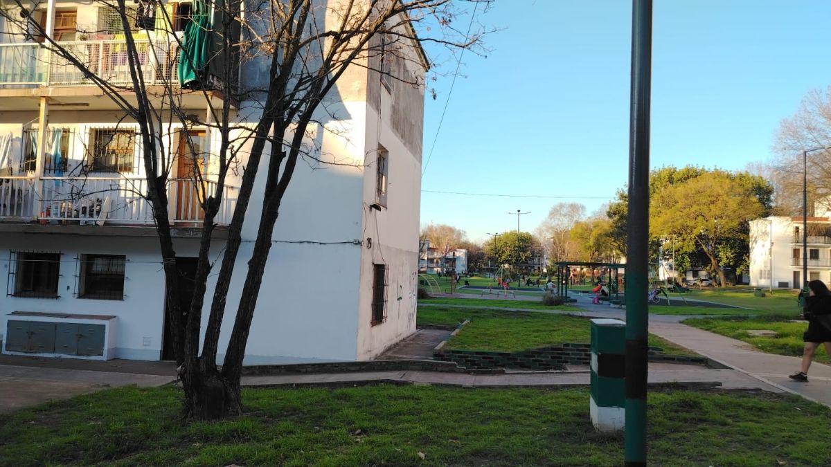 Foto de Departamento de 50 m² con 2 dormitorios en venta en Los Perales, imagen 3