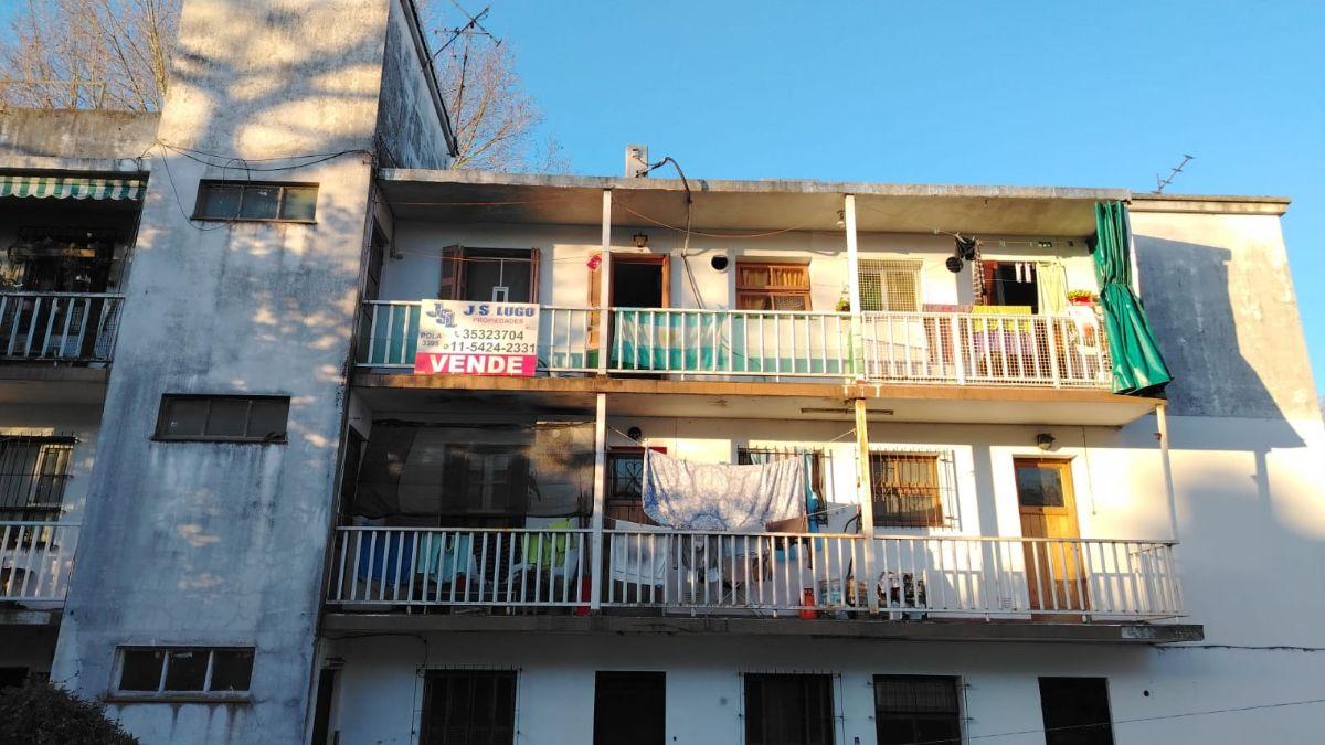 Foto de Departamento de 50 m² con 2 dormitorios en venta en Los Perales, imagen 1