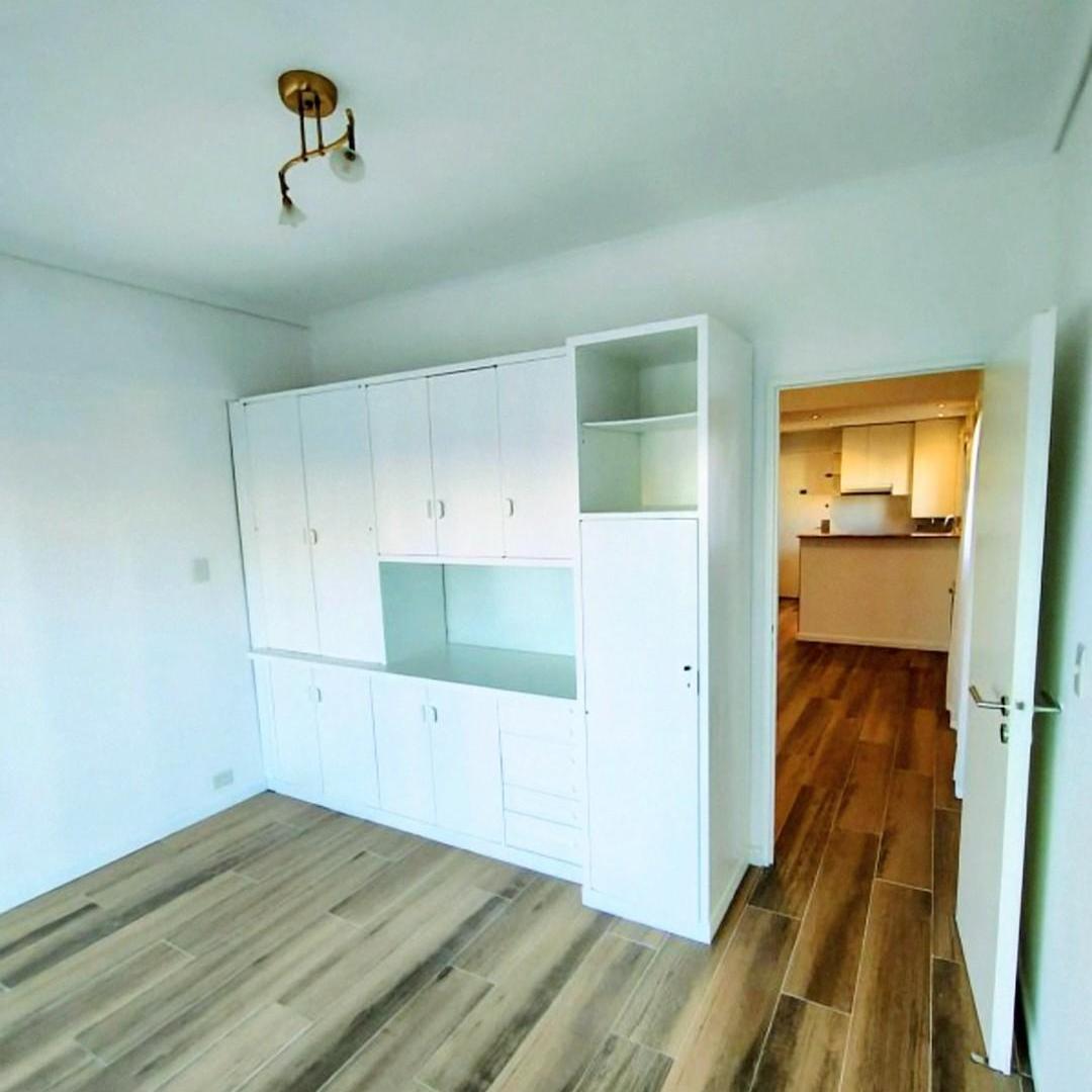 Foto de Departamento 2 ambientes al frente, piso 11, con balcón y cochera, imagen 5