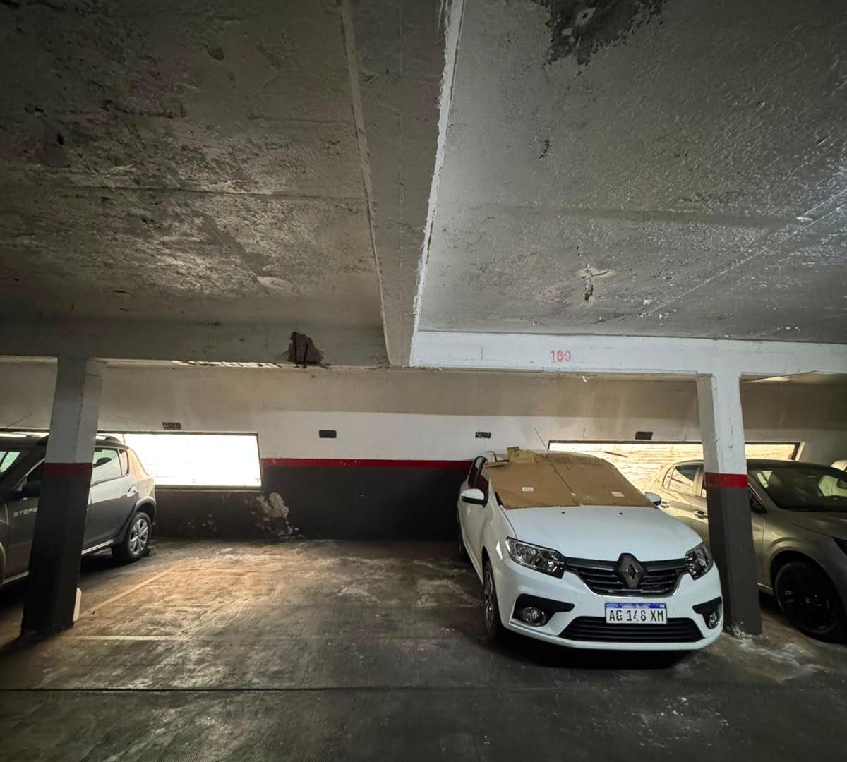 Foto de COCHERA DOBLE EN VENTA – AUSTRIA 2059 – RECOLETA, imagen 4