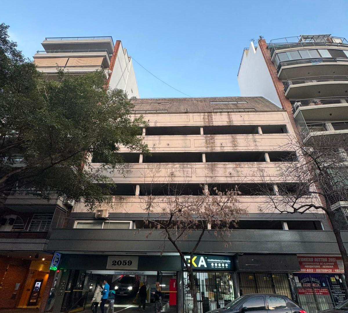 Foto de COCHERA DOBLE EN VENTA – AUSTRIA 2059 – RECOLETA, imagen 3