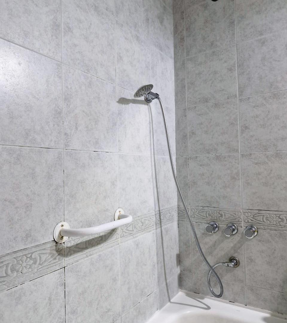 Foto de VENTA DEPTO- LAS CAÑITAS (2AMB + COCHERA), imagen 5