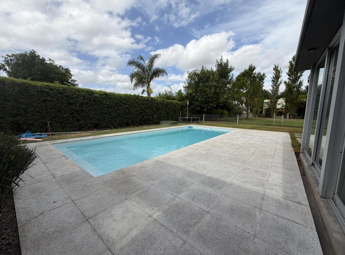 Foto de Casa de Categoría en Club de Campo Las Cañuelas con Piscina, imagen 2