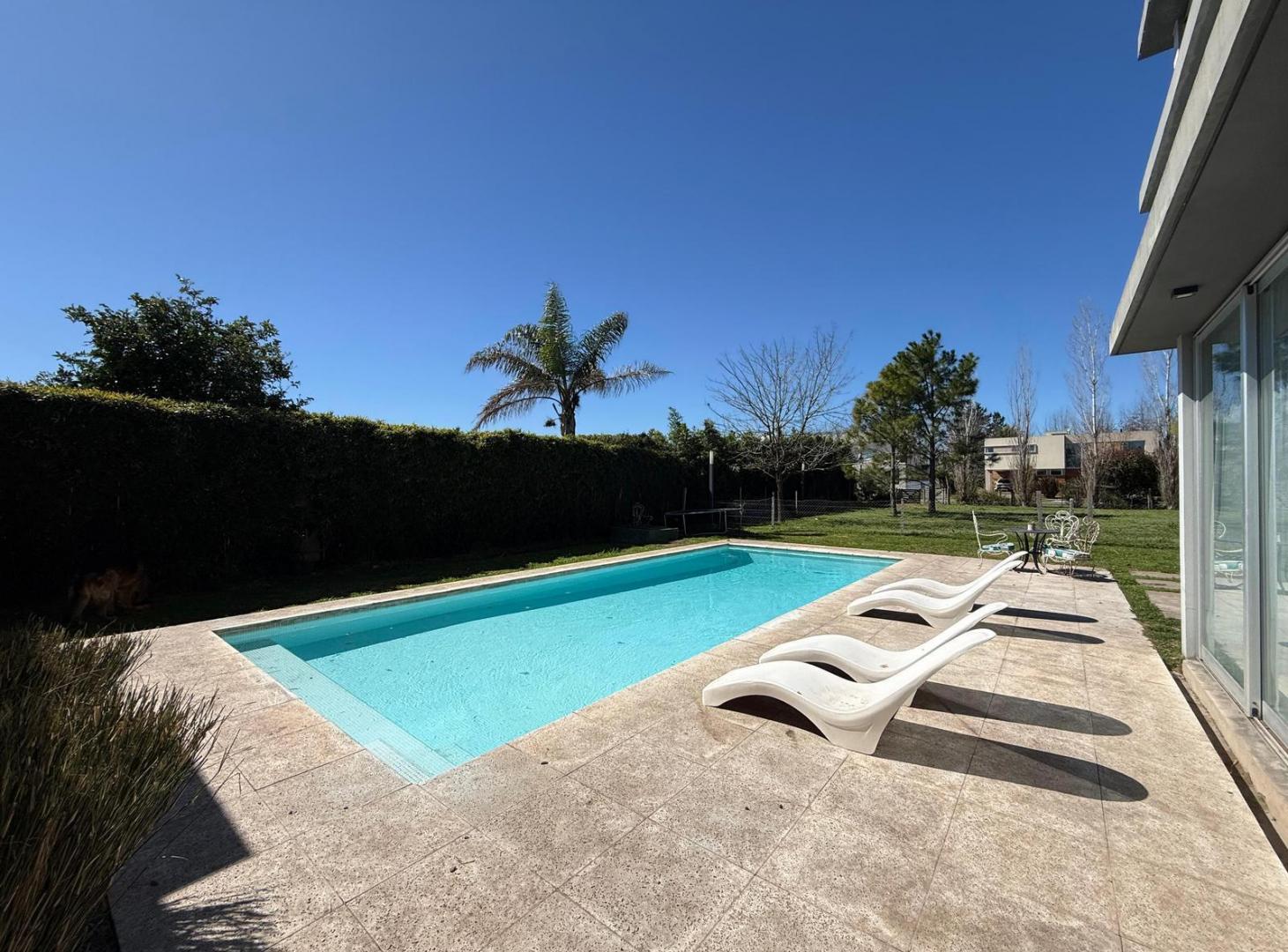 Foto de Casa de Categoría en Club de Campo Las Cañuelas con Piscina, imagen 3