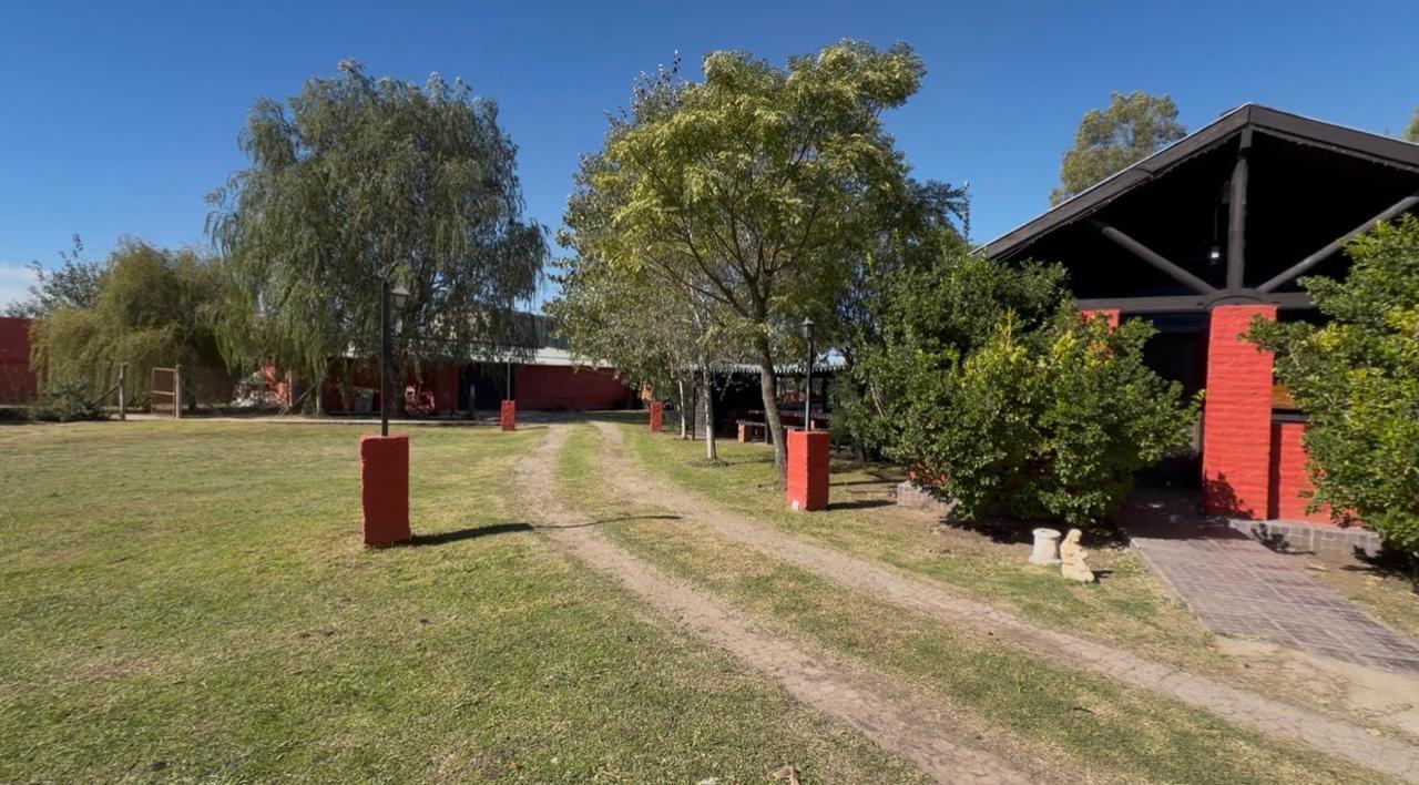 Foto de Complejo De 3 Cabañas Con Salón De Eventos Y Piscina - Marcos Paz /, imagen 1