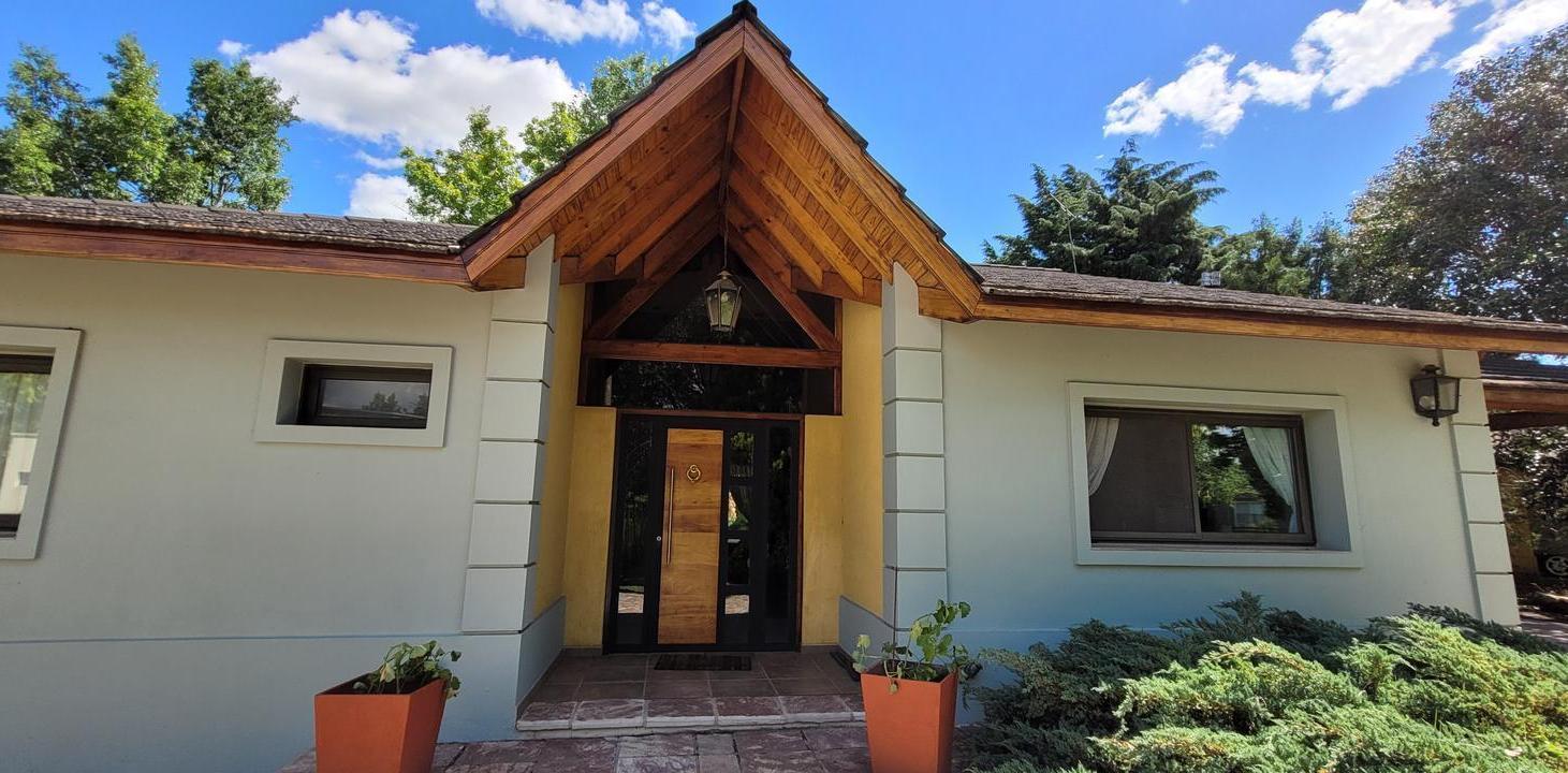 Foto de Casa con pileta en Club de Campo Las Perdices, imagen 2