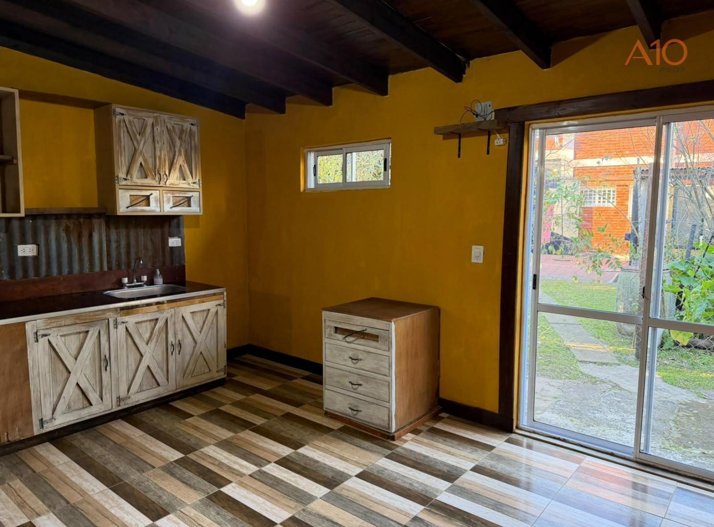 Alquiler Dpto. tipo PH de 2 ambientes con parrilla en Cañuelas