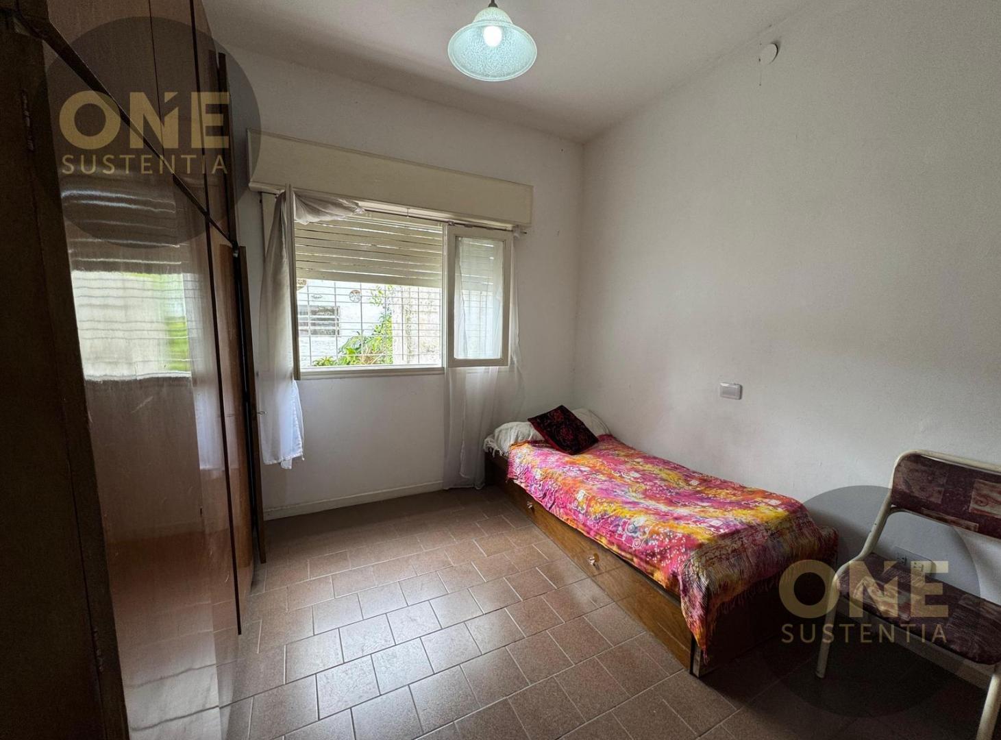 Foto de Casa con lote propio en Banfield Este, imagen 2