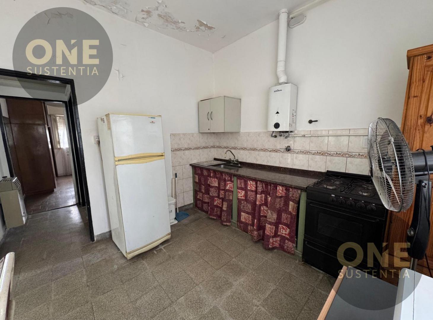 Foto de Casa con lote propio en Banfield Este, imagen 4