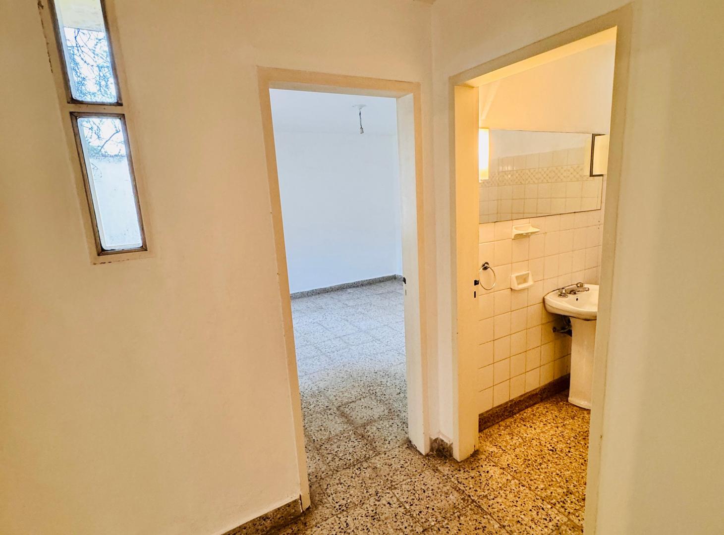 Foto de Vendo casa con Excelente Ubicación!!’, imagen 3