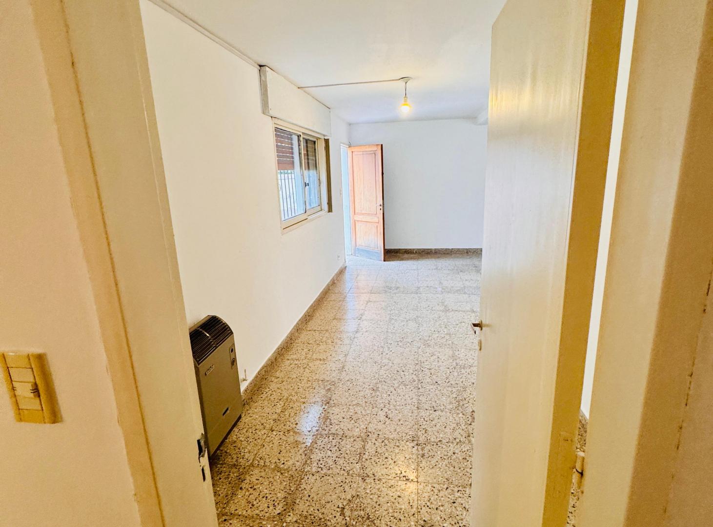 Foto de Vendo casa con Excelente Ubicación!!’, imagen 1