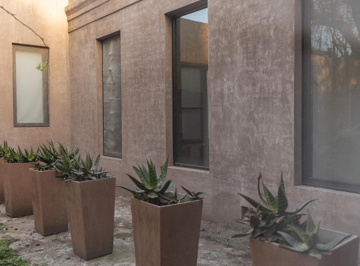 Foto de Casa de categoria sobre 1 hectarea con pileta., imagen 2