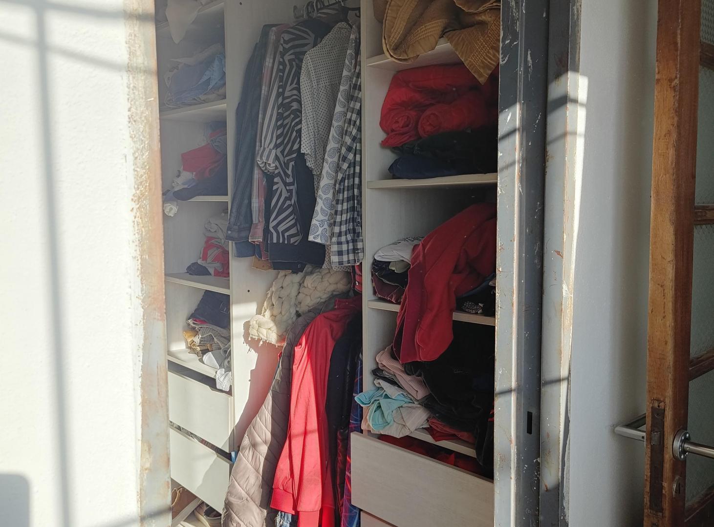 Foto de Oportunidad vivienda grande,con patio y local en zona comercial., imagen 4