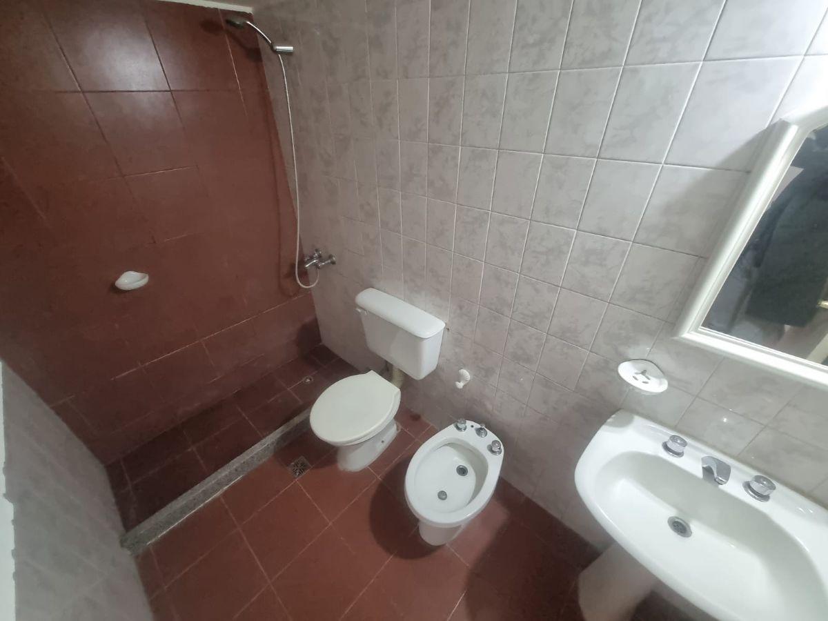 Foto de OPORTUNIDAD! VENTA DEPARTAMENTO PB DORREGO 3 DORM 2 BAÑOS, imagen 1