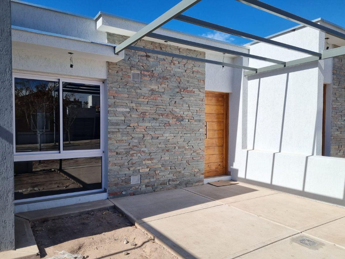 Foto de VENTA CASA A ESTRENAR NATANIA 58 DRUMMOND LUJAN DE CUYO 1 DORM, imagen 3