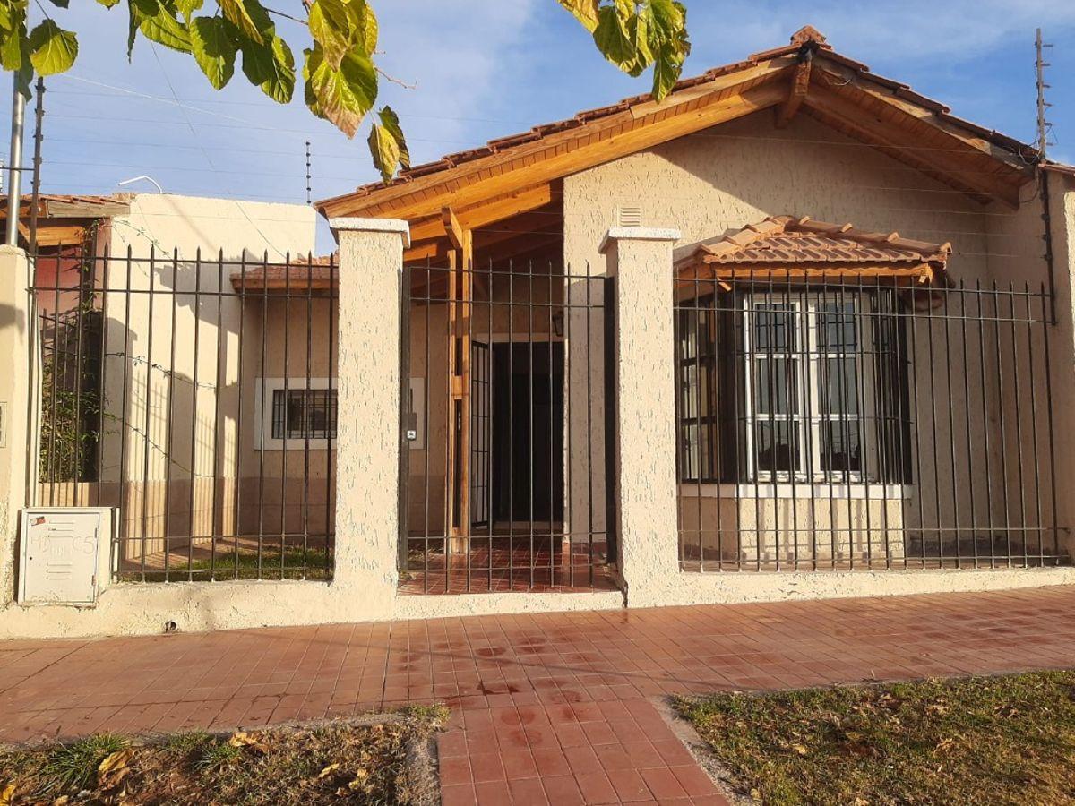 Foto de VENTA CASA ZONA CHANGOMAS DE LAS HERAS, 2 HABITACIONES CON PILETA APTA, imagen 2