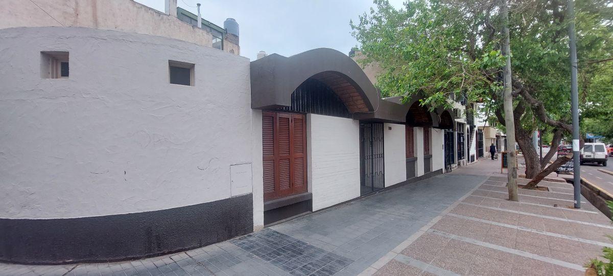 Foto de Alquilo casa esquina Remedios de Escalada y Tucumán, Dorrego, Guaymallen, imagen 1