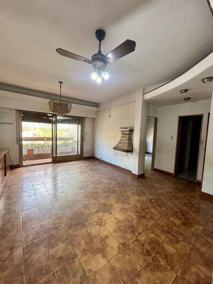 Foto de Venta - Local c/ Departamento 3amb. - Sanabria 1200, imagen 3