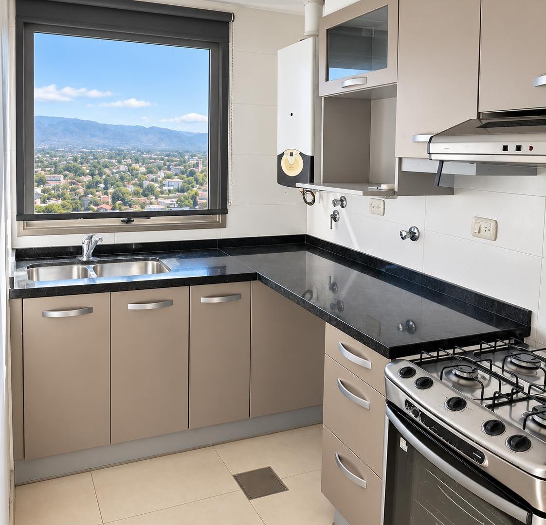 Foto de Departamento de 2 dormitorios con gran balcón terraza y vista a la, imagen 3