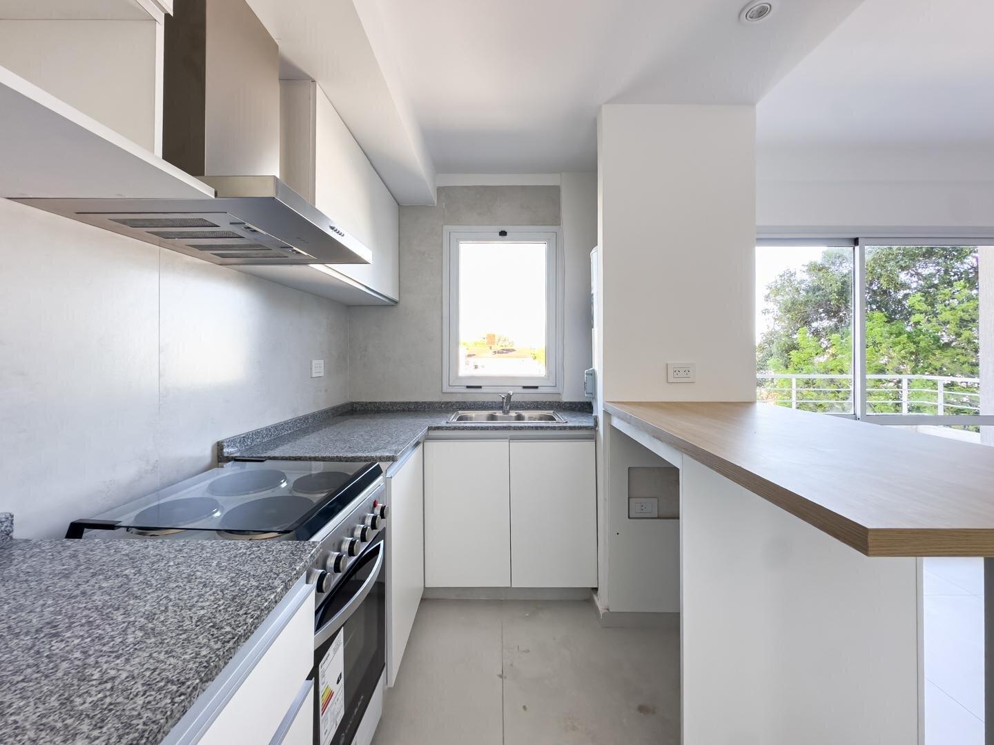Foto de Departamento 3 ambientes en venta en Ezeiza, ideal inversión con renta, imagen 3