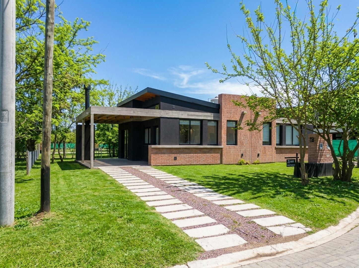 Foto de Casa a estrenar en venta en Barrio Raíces 1, San Vicente, con parque, imagen 1