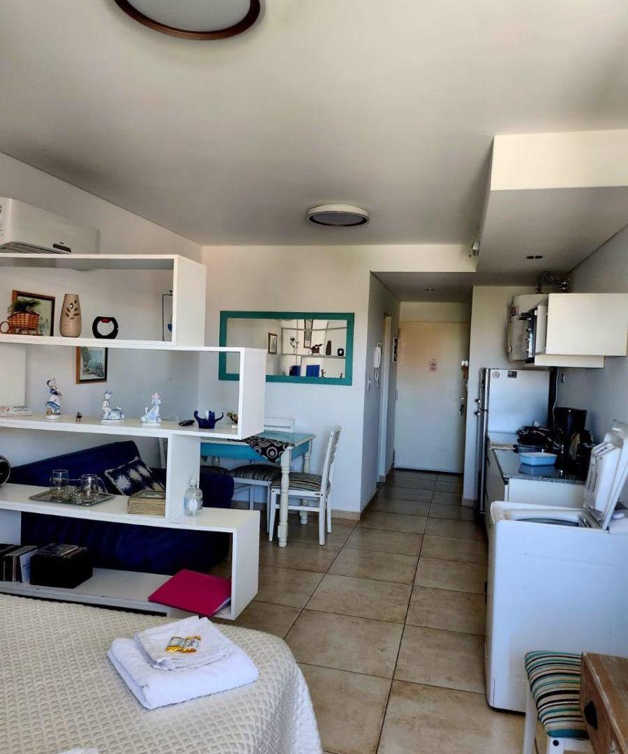 Foto de Monoambiente Amoblado En Venta Pleno Centro De Neuquén. Excelente, imagen 4