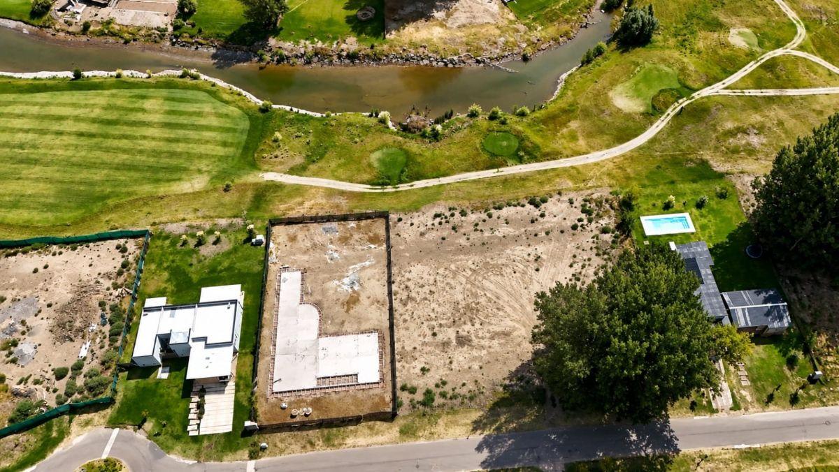 Foto de Lote En Venta | Canales De Plottier Golf Resort. Fondo De Cancha Y, imagen 1
