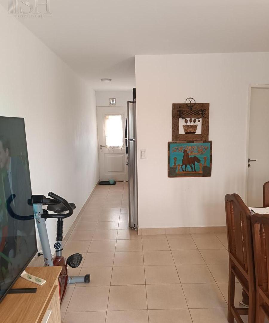 Foto de VENTA CASA DOS DORMITORIOS Hugo Chavez, Mza 711 Barrio Penitenciario, imagen 1