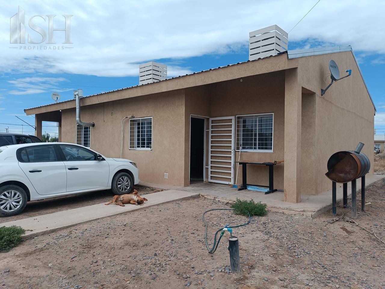 Foto de VENTA CASA DOS DORMITORIOS Hugo Chavez, Mza 711 Barrio Penitenciario, imagen 2