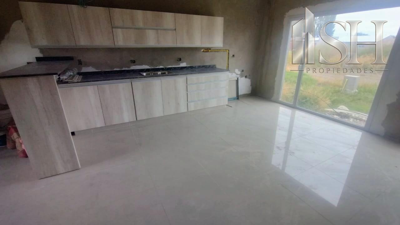 Foto de Casa en Venta Barrio Cerrado Gardenia, imagen 2