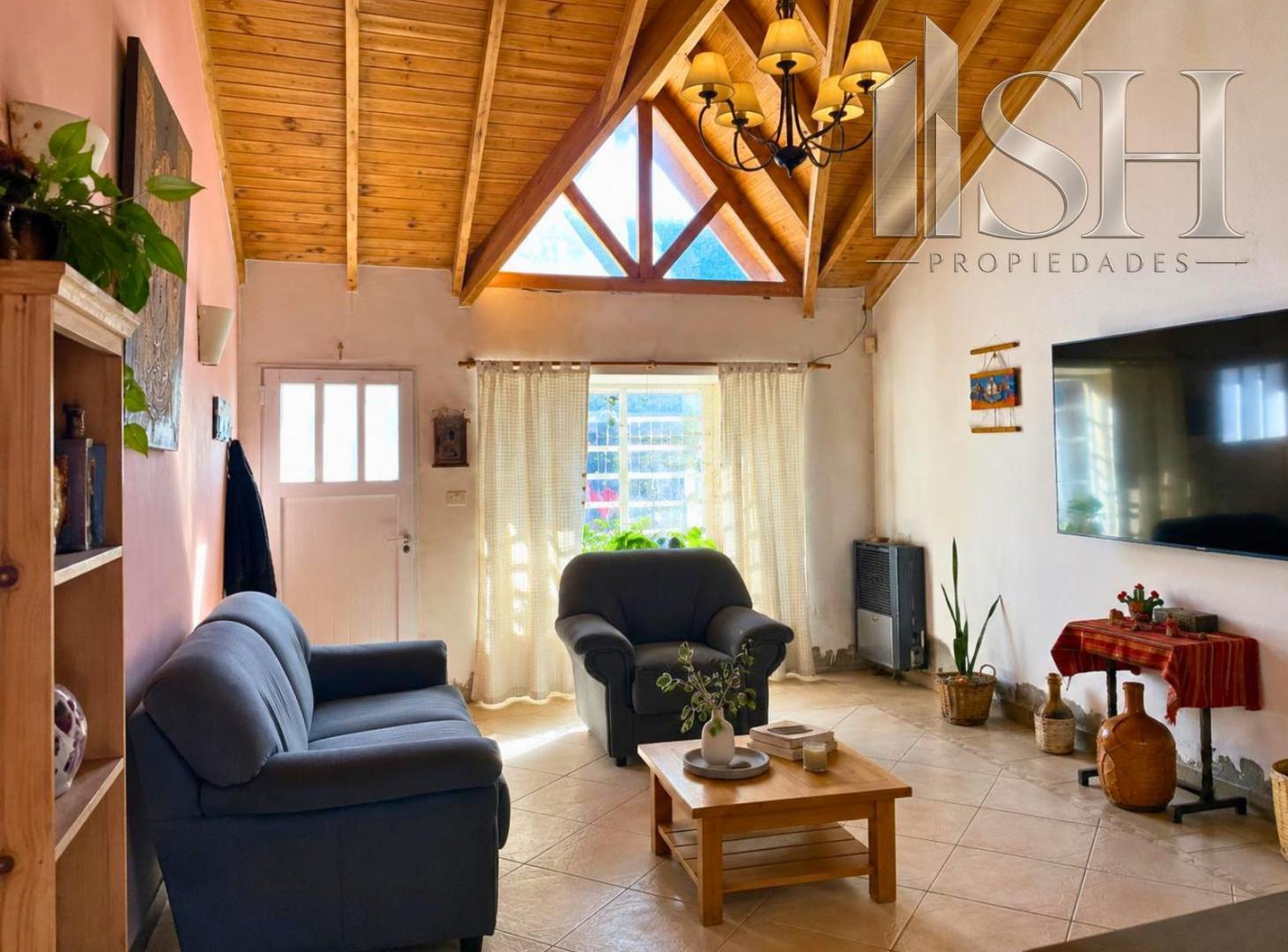 Foto de VENTA CASA 3 DORMITORIOS - APTO CREDITO - CIPOLLETTI, RIO NEGRO, imagen 1
